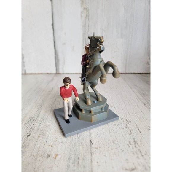 Hallmark Harry Potter dangerous game ornament Xmas magic - Picture 1 of 7